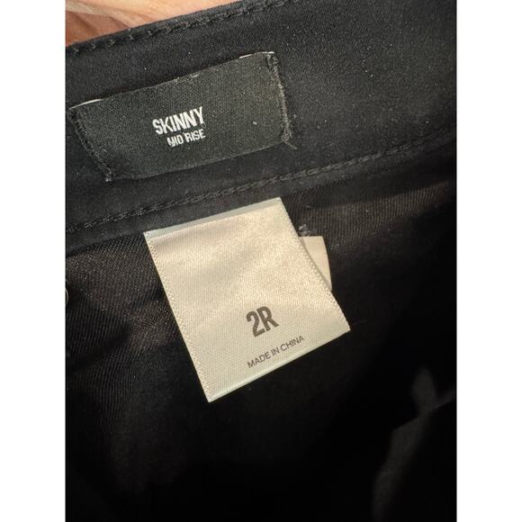 Express Women’s Black Skinny Jeans Size 2R – Mid-Rise Stretch Denim Classic Fit - Picture 3 of 4